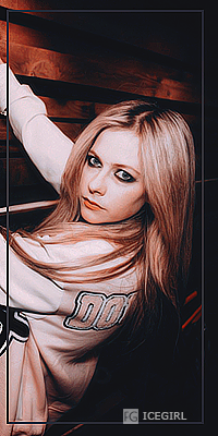 Avril Lavigne RJlKJ5uJ_o