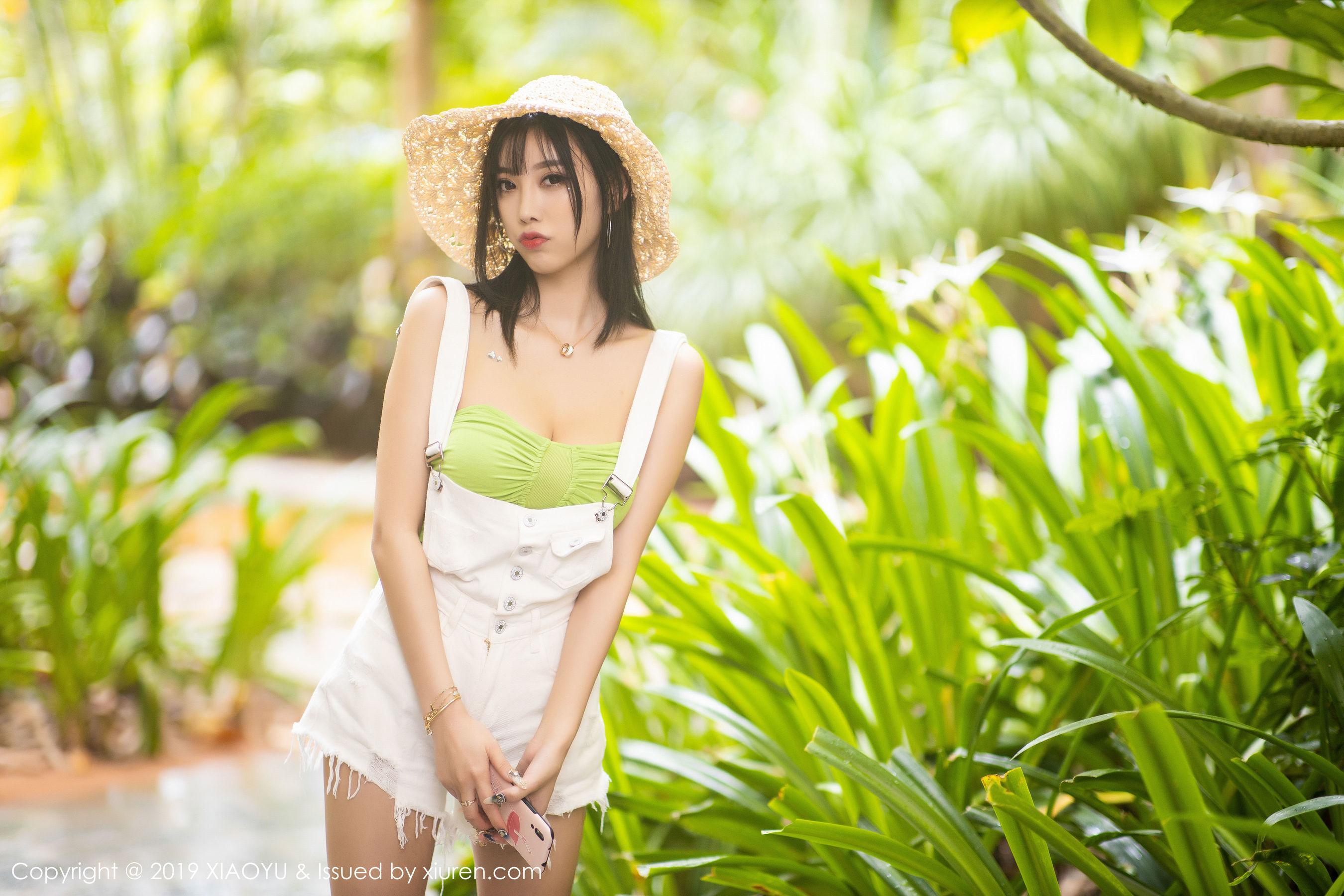 杨晨晨sugar《清纯甜美+性感诱人》 [语画界XIAOYU] Vol.204 写真集(51)