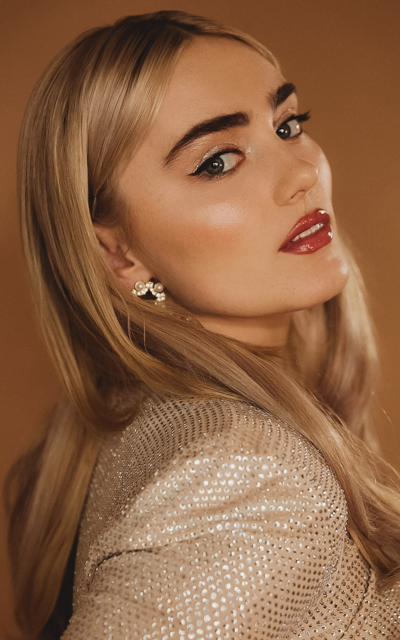 Meg Donnelly EeER8URN_o