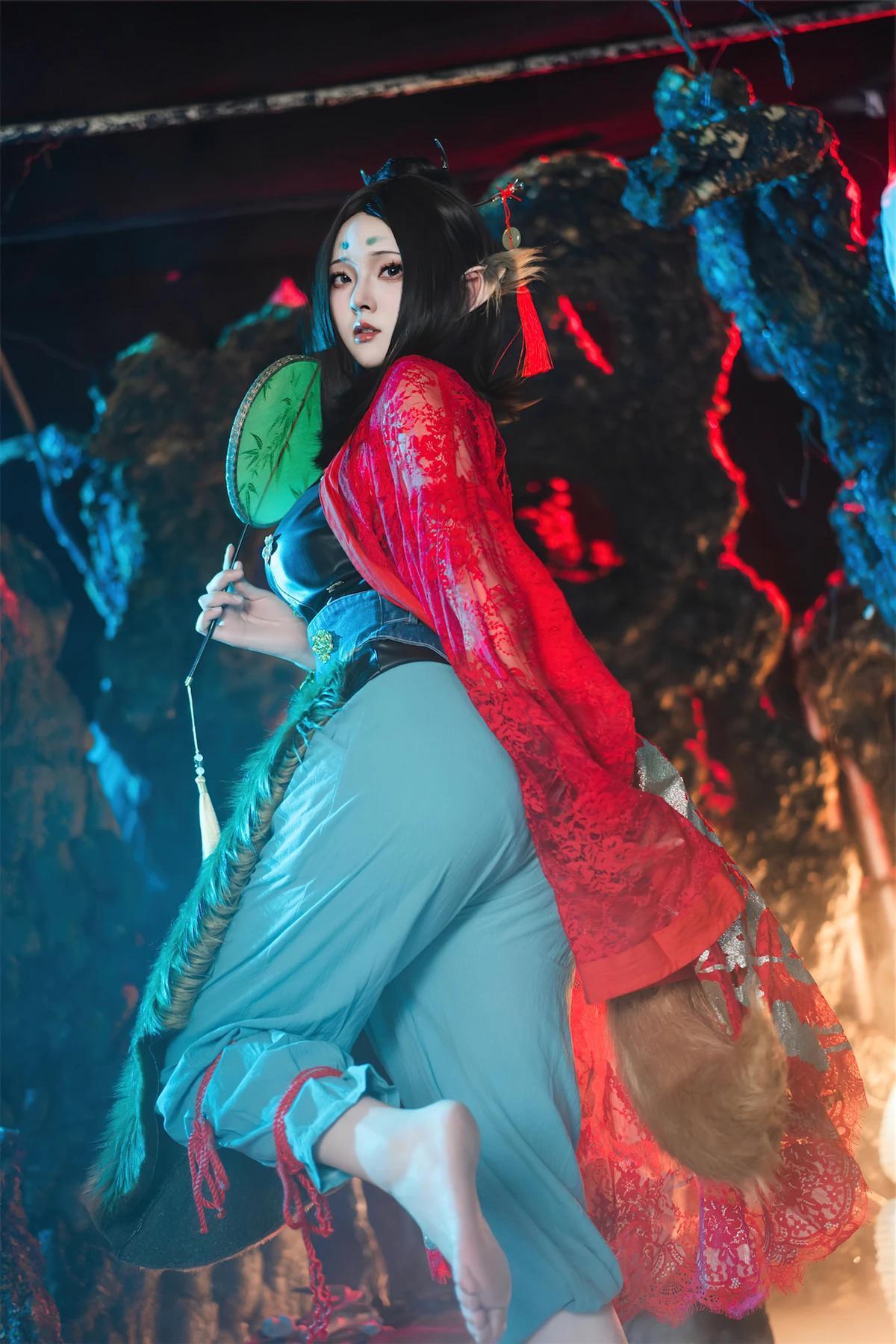 Cosplay Natsuko夏夏子 – 黑神话：悟空 萍萍(16)
