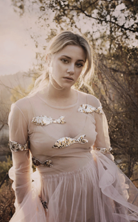 Lili Reinhart ICHSxu9y_o