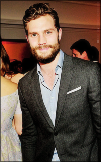 Jamie Dornan RGiH1ZTi_o