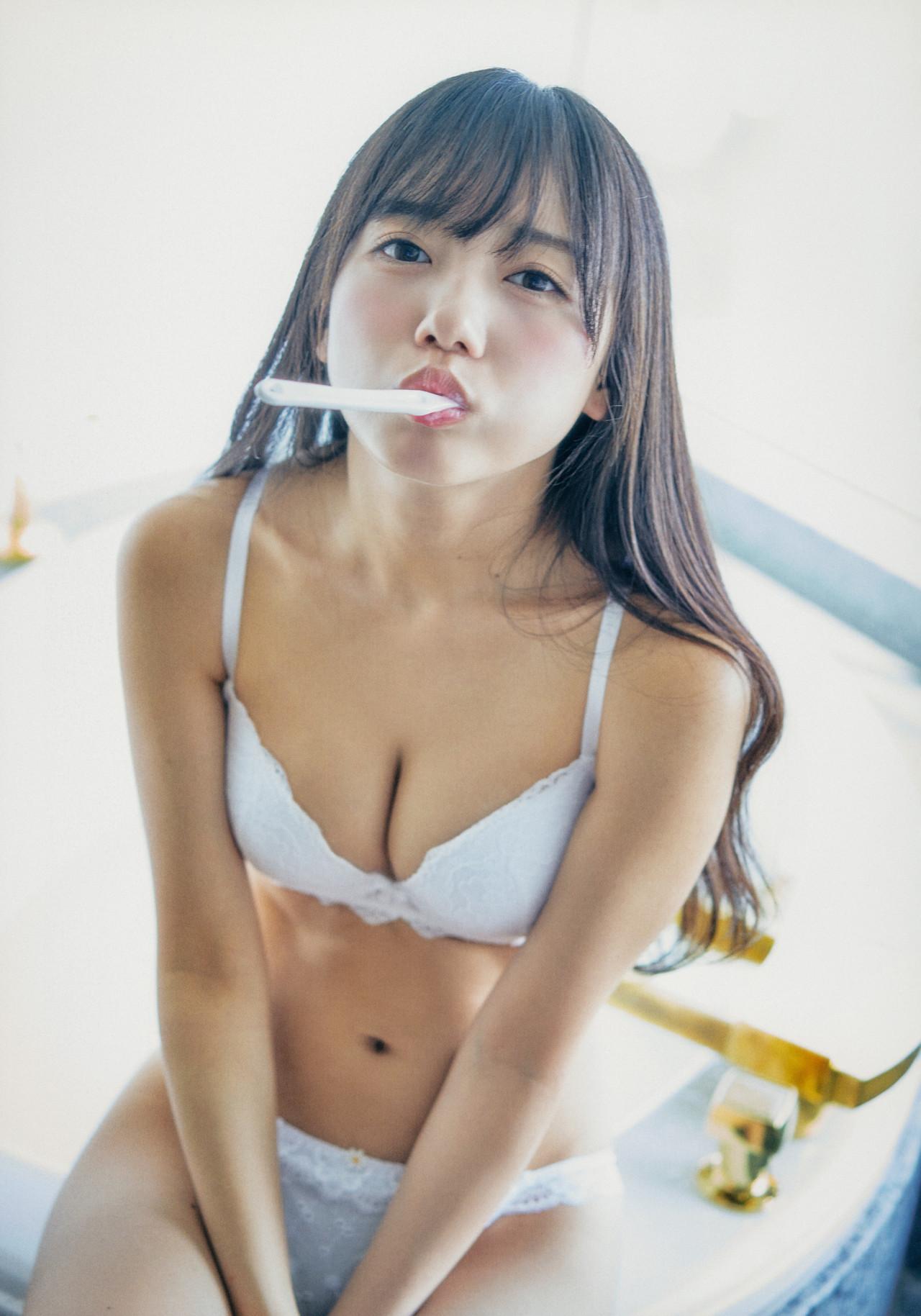 Kyoko Saito 齊藤京子, 1st 写真集 『とっておきの恋人』 Set.02(67)