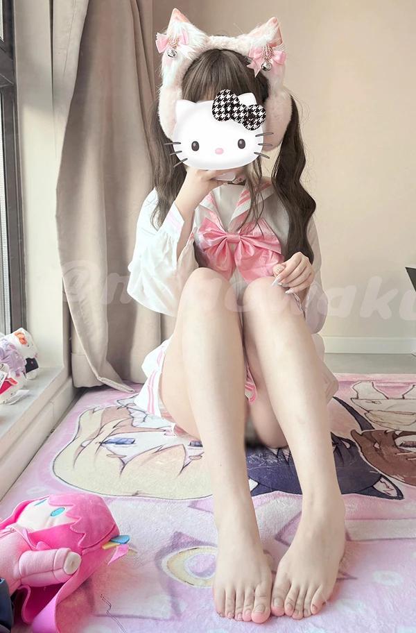 粉嫩福利姬@小鱼神的尺度私拍丰满上围太诱惑3(24)