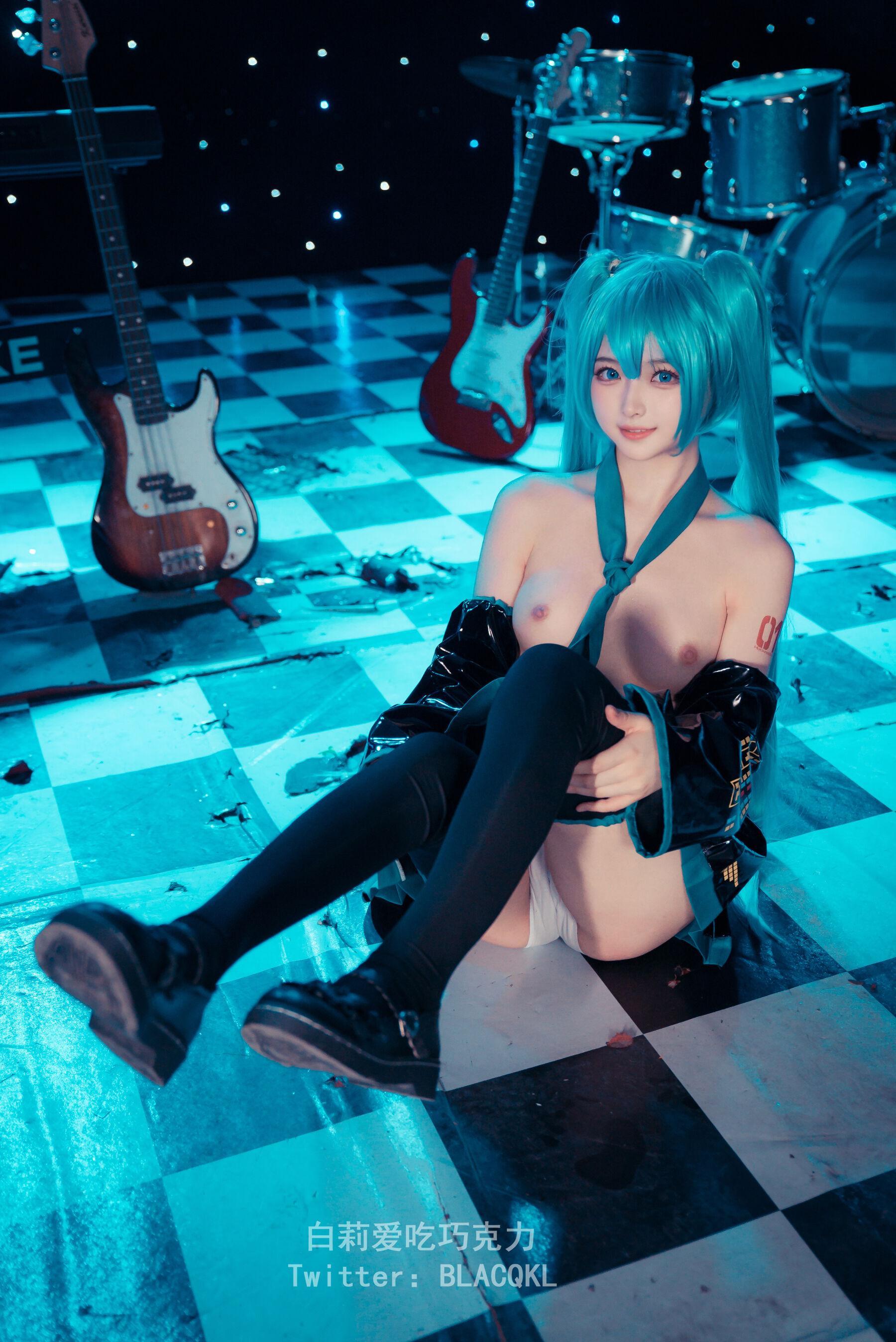 国模人体 白莉爱吃巧克力《未来初音 Miku》(80)