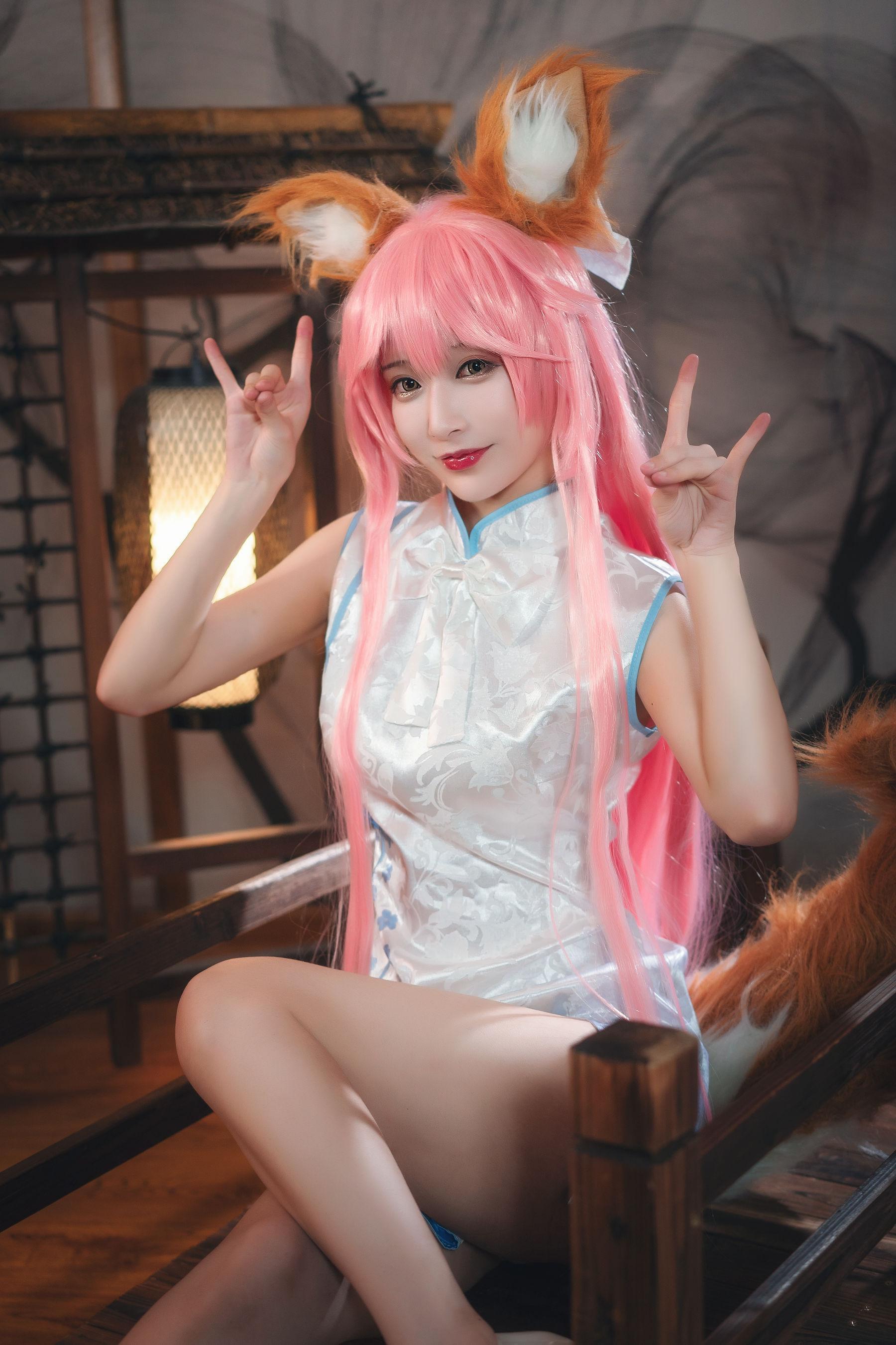 [Cosplay] 动漫博主铁板烧鬼舞w – 玉藻前 旗袍 写真集(14)