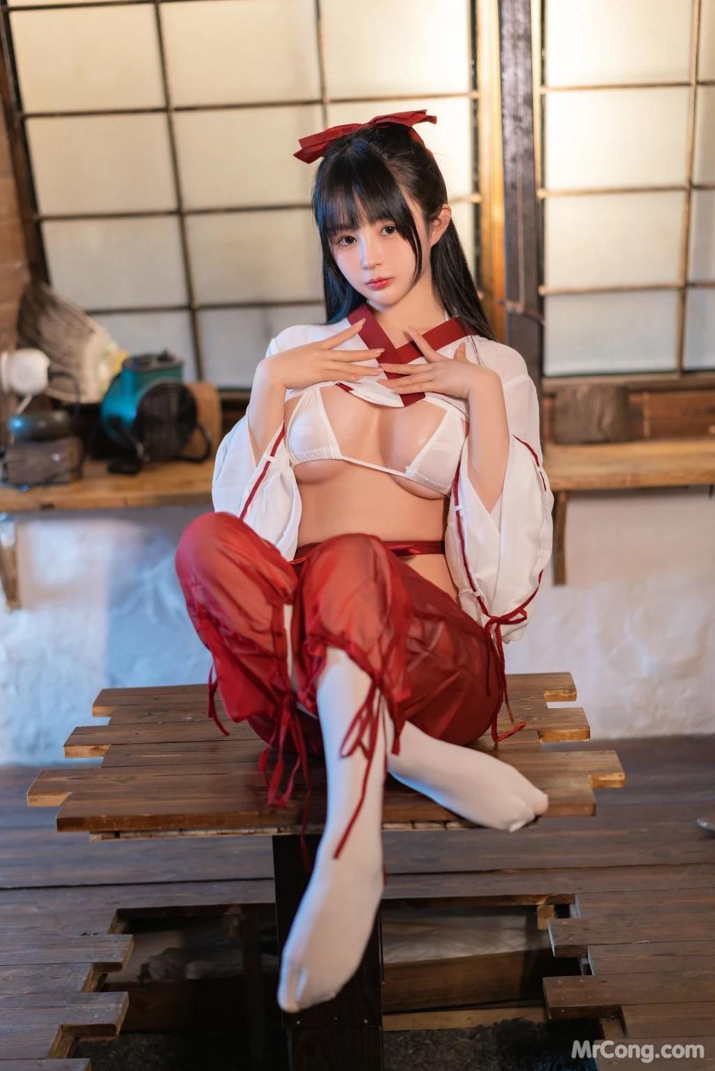 Coser@桜井宁宁 Vol.078: 巫女 (48 photos)(45)