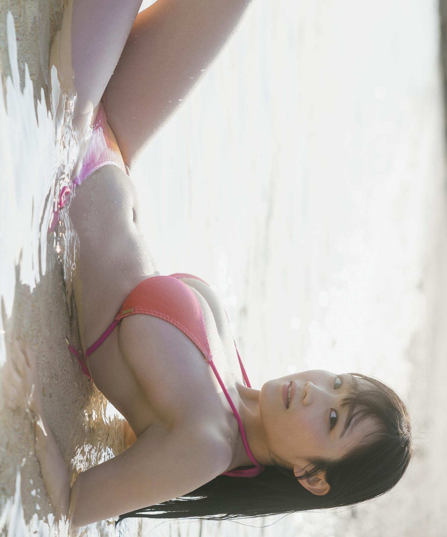 Riho Okumura 奥村梨穂, 週プレ プラス！ アザーカット集 「飛び出せ！ぷるるん神ボディ!!～prologue～」 Set.01(8)