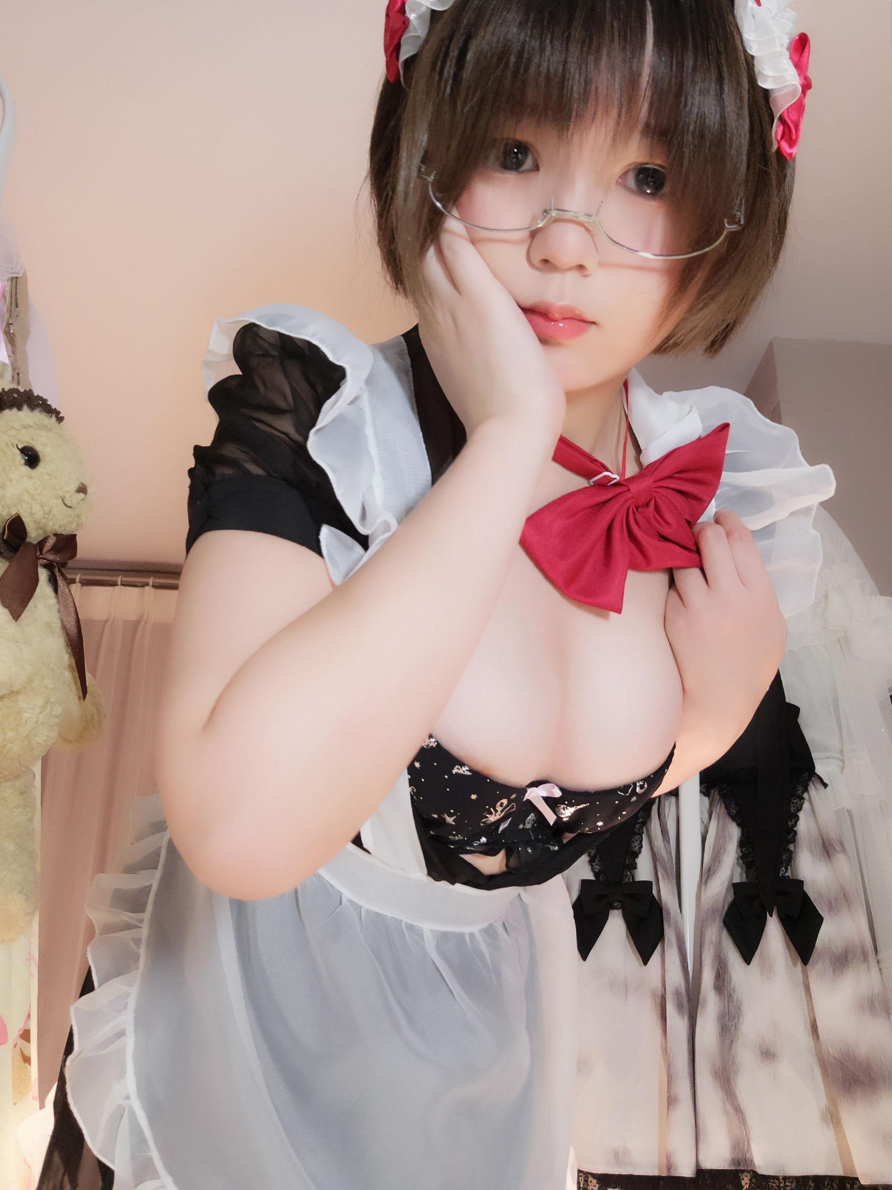 [Cosplay] Vol.25 きょう肉肉 – セクシーなメイド(5)