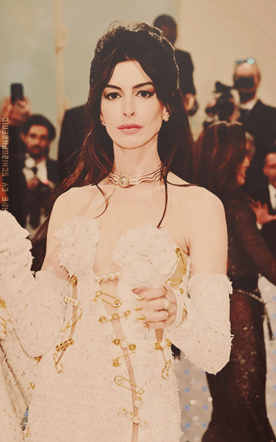 Anne Hathaway RMgwcDn3_o