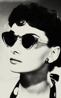 Audrey Hepburn K0A3uyFJ_o