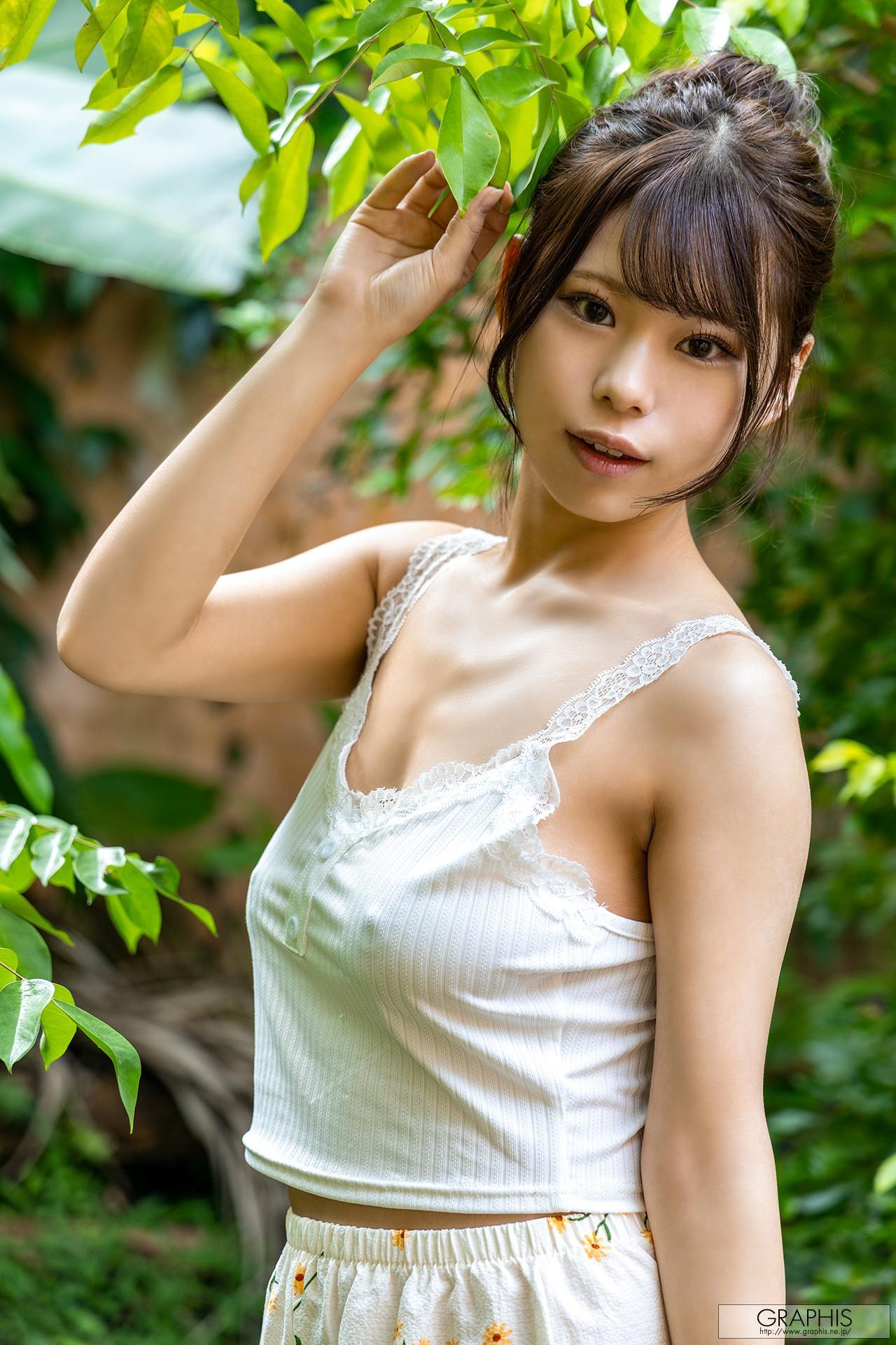 An Anzu あんづ杏, Graphis First Gravure Vol.03(1)