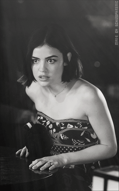 Lucy Hale KBVgXsJ6_o