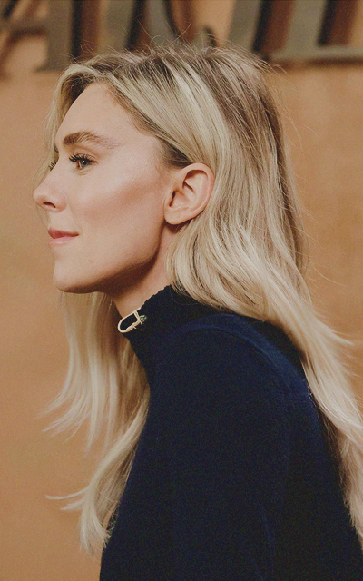 Vanessa Kirby QqMhkLgg_o