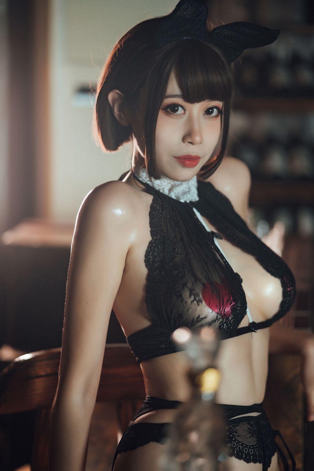 [美女Coser] 奈汐酱nice 《酒吧老板娘》 摄影集(18)