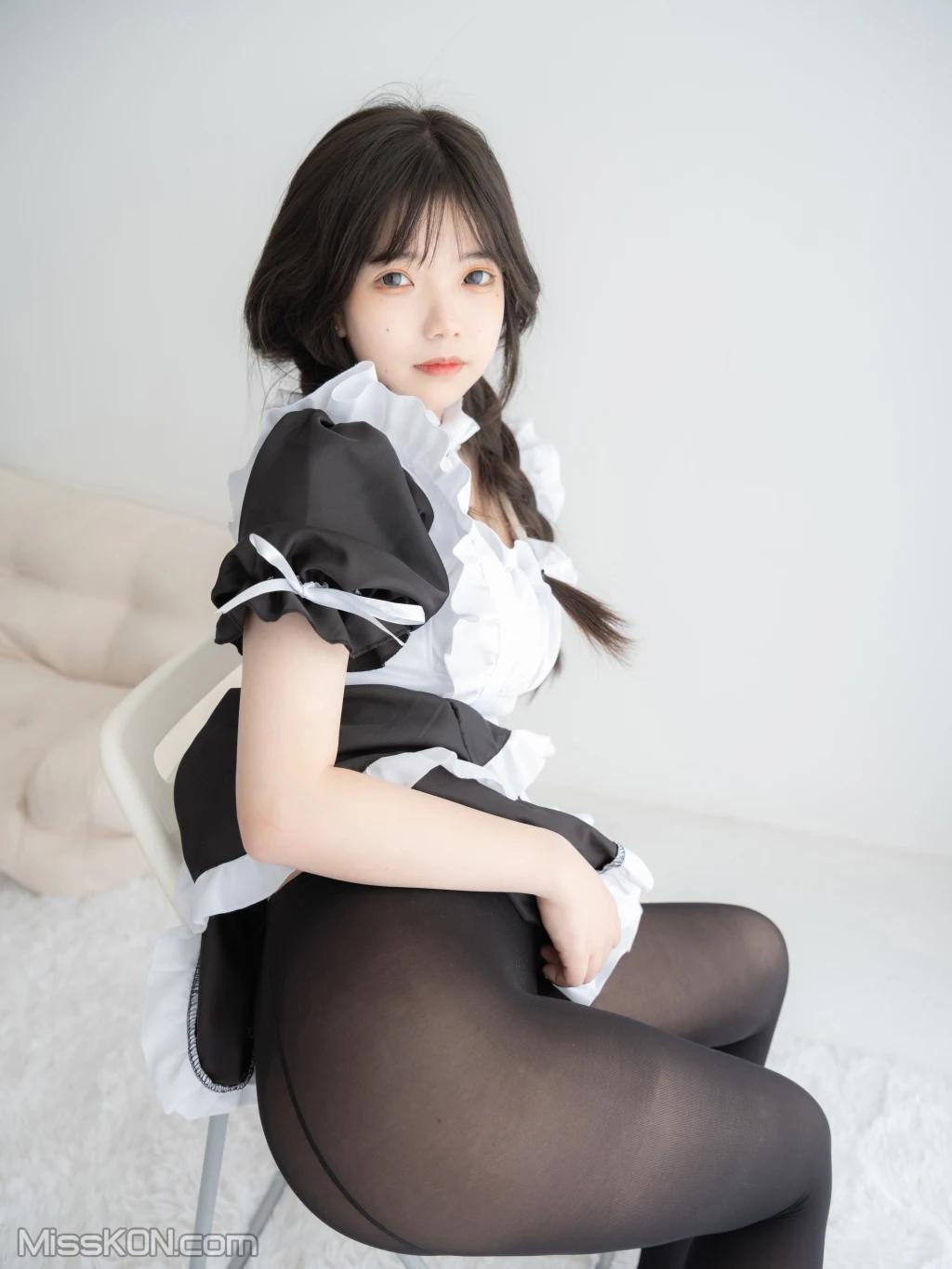[紧急企划] 奶昔: 内部 黑丝女仆 (50 photos)(1)