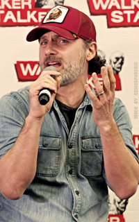 Andrew Lincoln - Page 2 TQq0QyvH_o