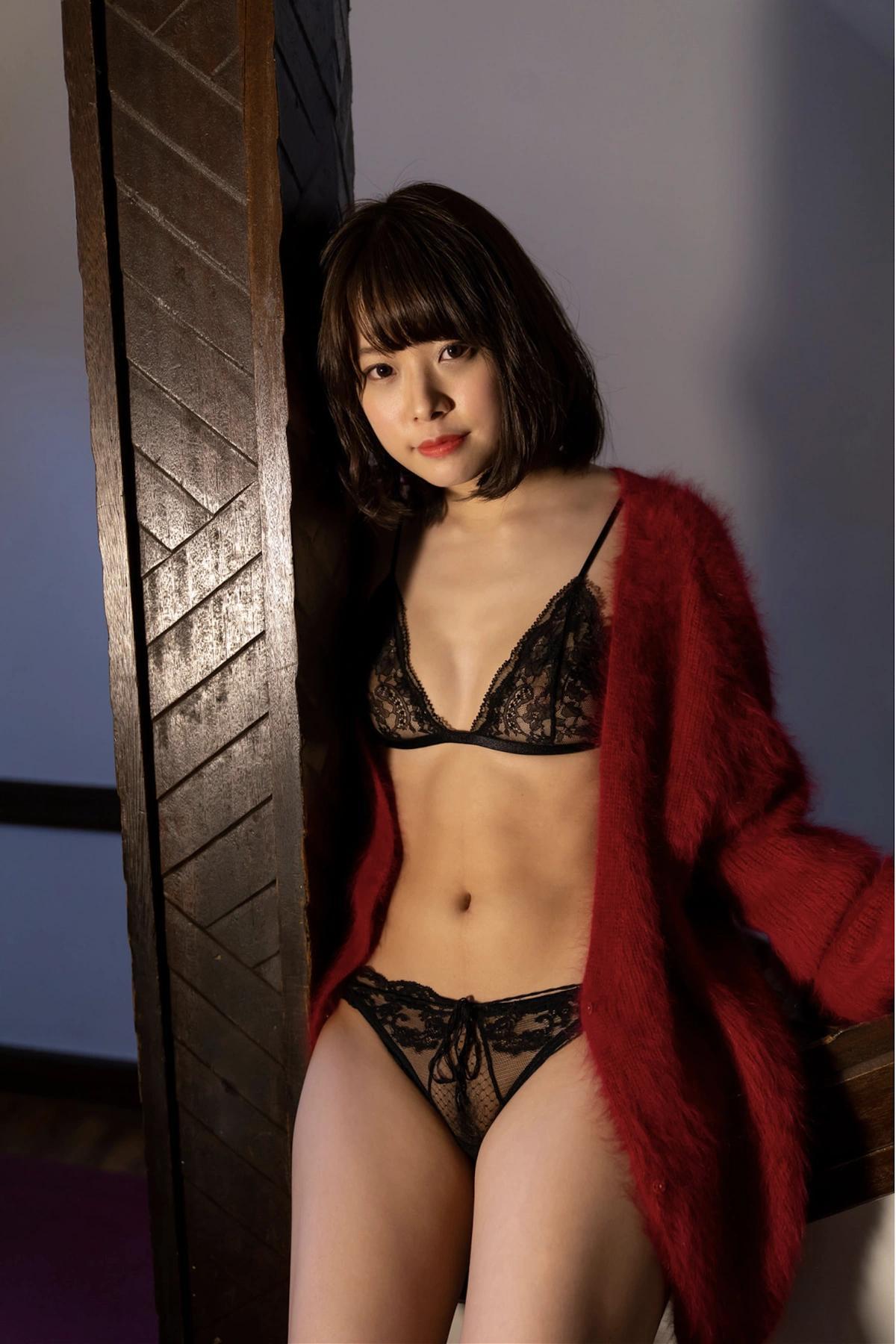 Nana Yagi 八木奈々, Yuna Ogura 小倉由菜, 週刊ポストデジタル写真集 GRAPHIS傑作選 今いちばん美しいヌード(22)