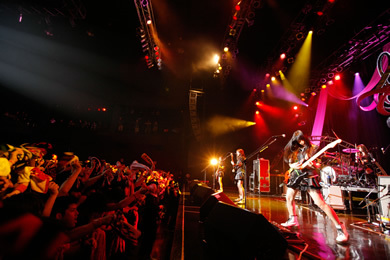 SCANDAL LIVE TOUR 2011 「Dreamer」 WRR7jXJv_o