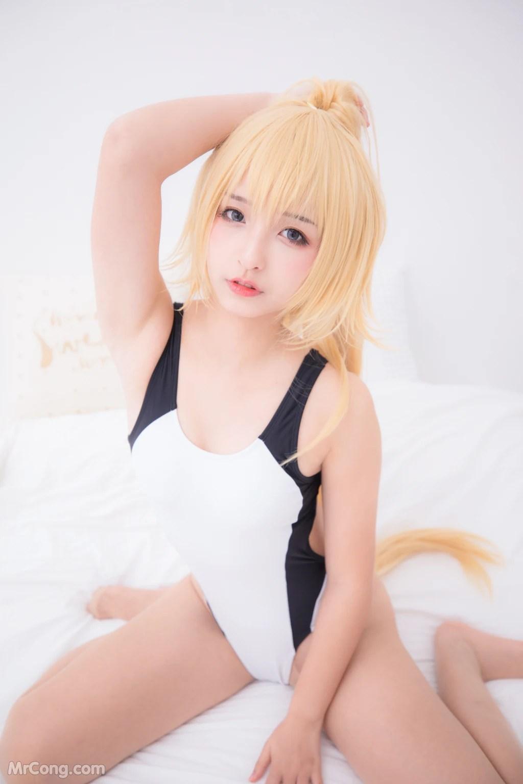 Coser@神楽坂真冬 Vol.036: 电子相册-白贞德《Swimingthedrea》(150 photos)(50)