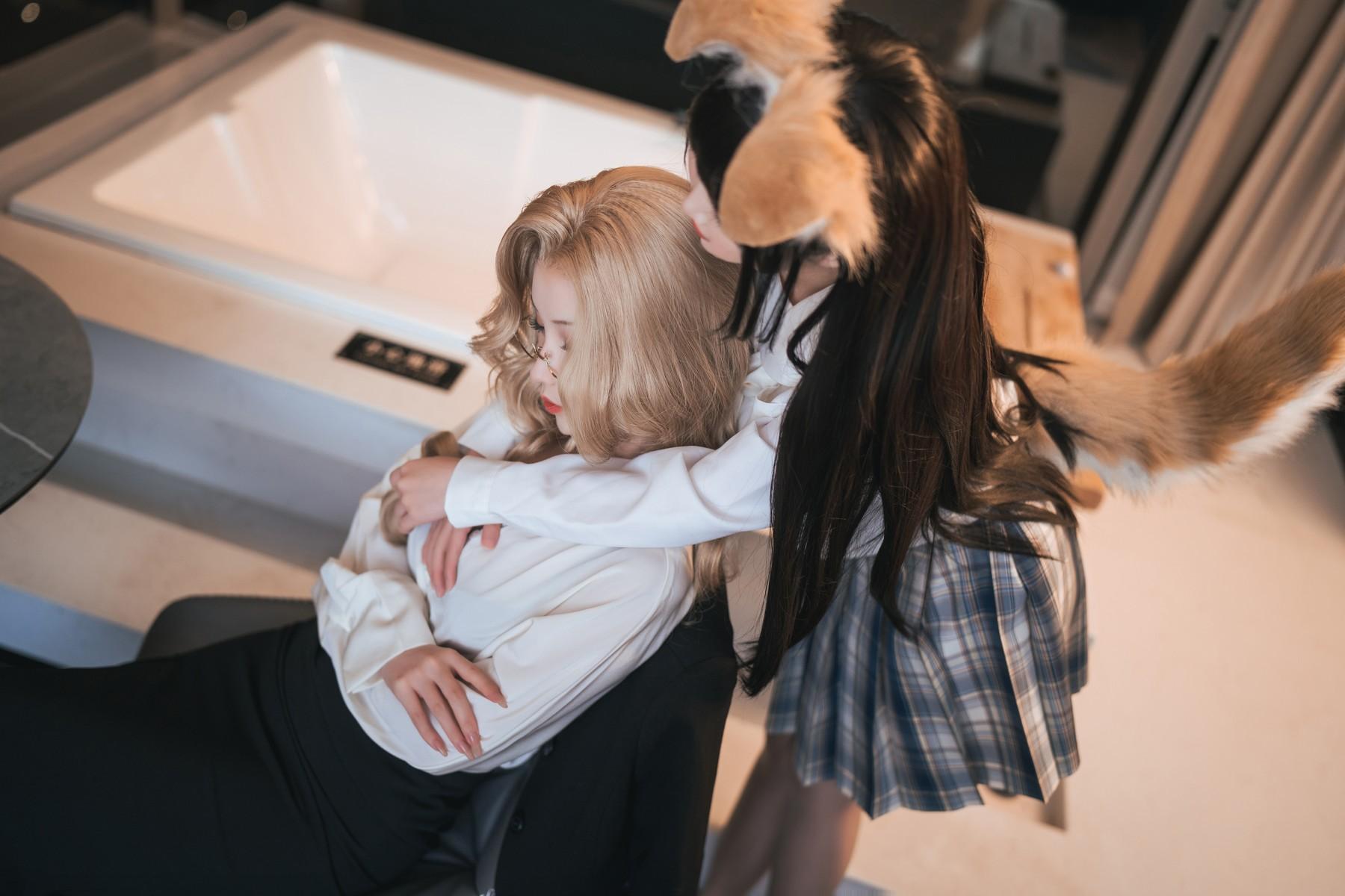 Cosplay 面饼仙儿 & rioko凉凉子 女上司-双人版(41)
