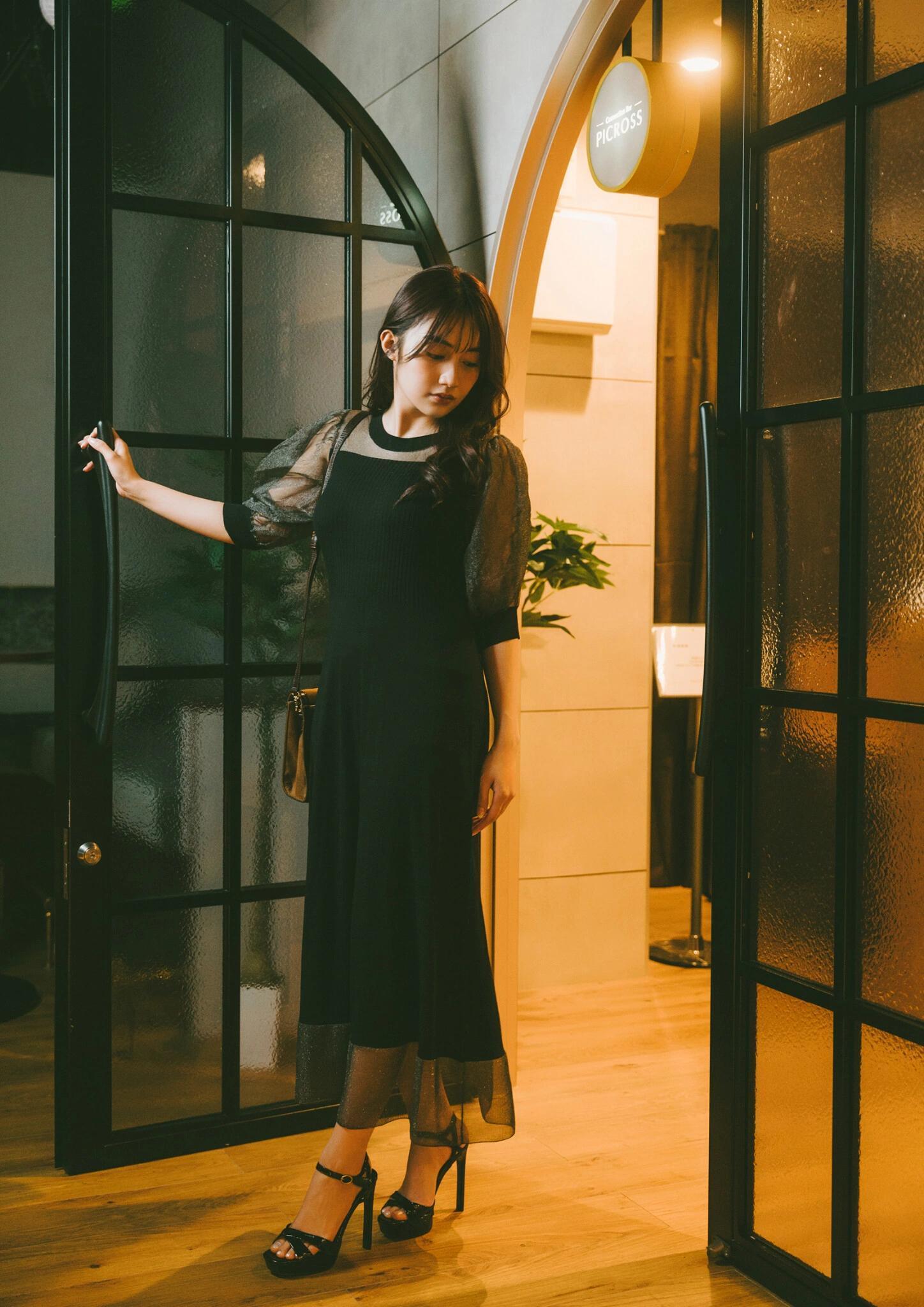 Hikari Kuroki 黒木ひかり, BRODYデジタル写真集 「Midnight romance」 Set.03(8)