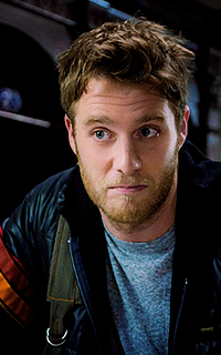 Jake McDorman TWifxhkA_o