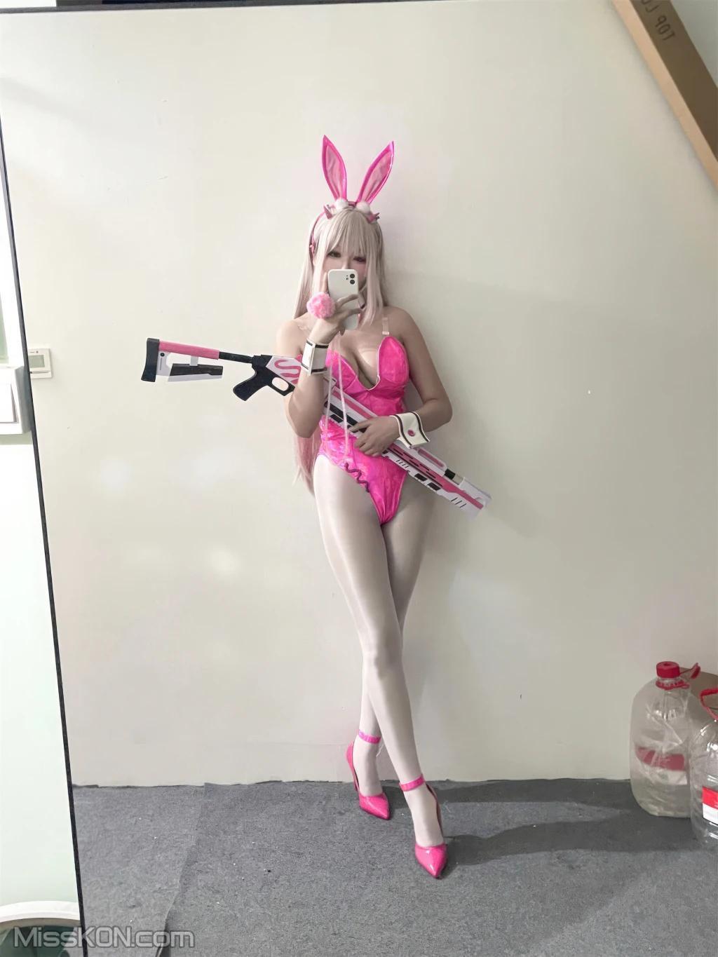 Coser@轩萧学姐: 胜利女神 毒蛇兔女郎 (105 photos )(104)
