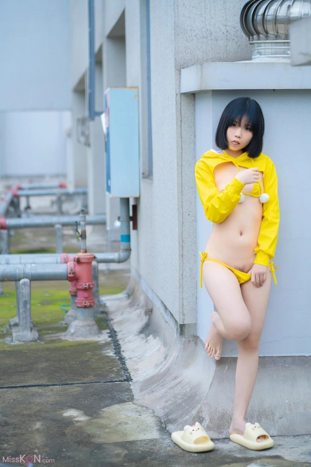 Coser@一只小栗奈: 天台小雨衣 (169 photos )(23)
