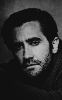 1980 - Jake Gyllenhaal DYL9ieOn_o