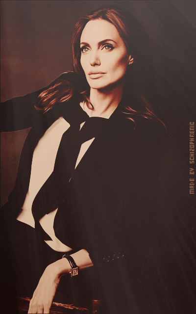 Angelina Jolie Qegh4THE_o