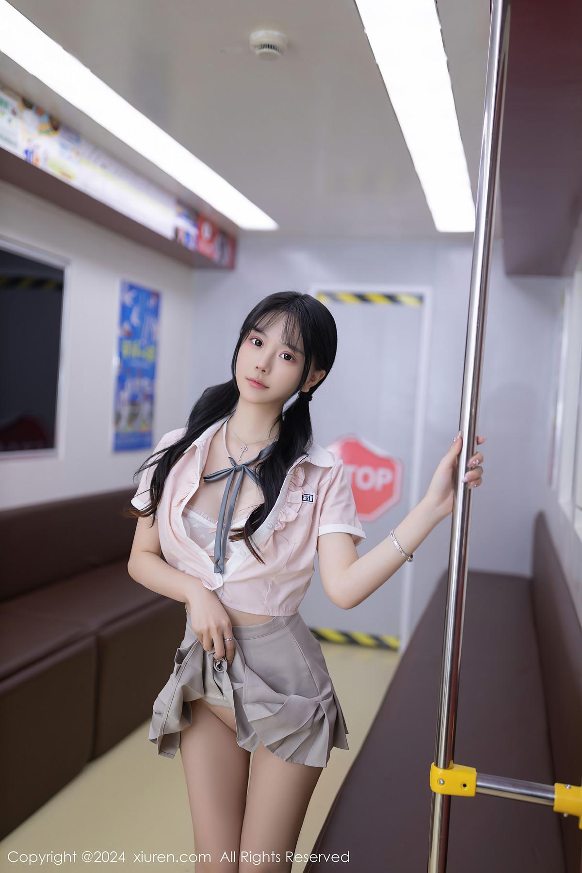 XiuRen秀人网 No.8515 幼幼Yoyo(29)