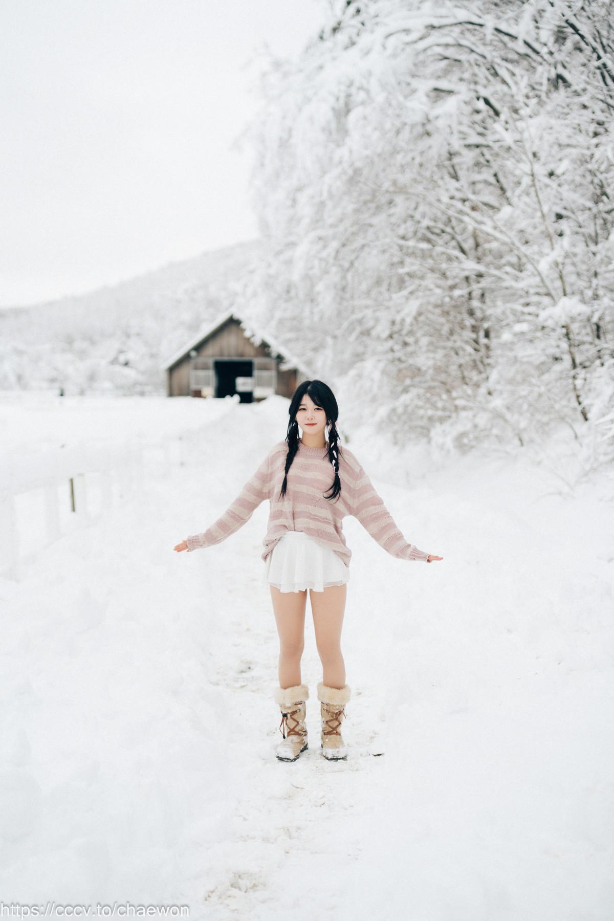 ZIA.Kwon 권지아, [Loozy] Snow Girl Set.01(8)