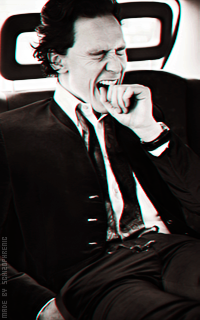 Tom Hiddleston H7jQ6knw_o