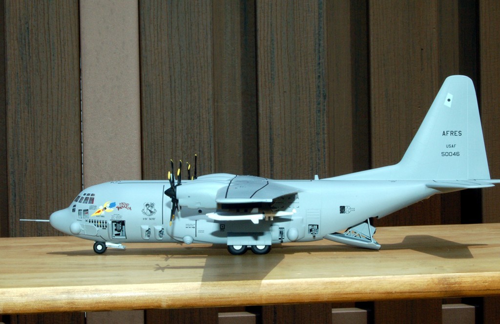 ITALERI 1310 1/72 Lockheed Martin AC-130H "Spectre" 
