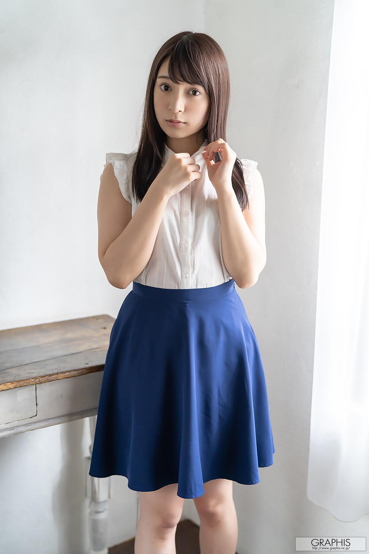 Rika Narumiya 成宮りか, [Graphis] Gals 「Refresh Girl」 Vol.01(9)