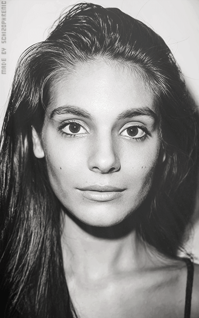 Caitlin Stasey BJDKsRV4_o