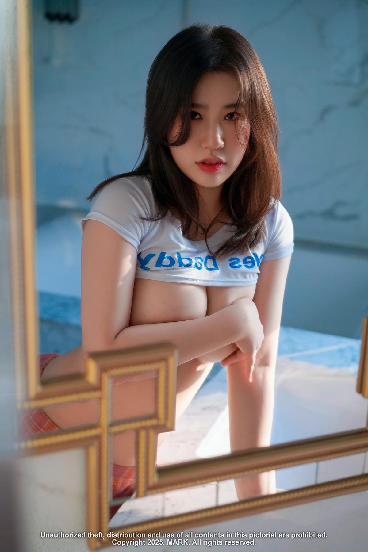 Jenn 젠, MARK Photobook 「Excitement in Wet Bath」 Set.01(2)