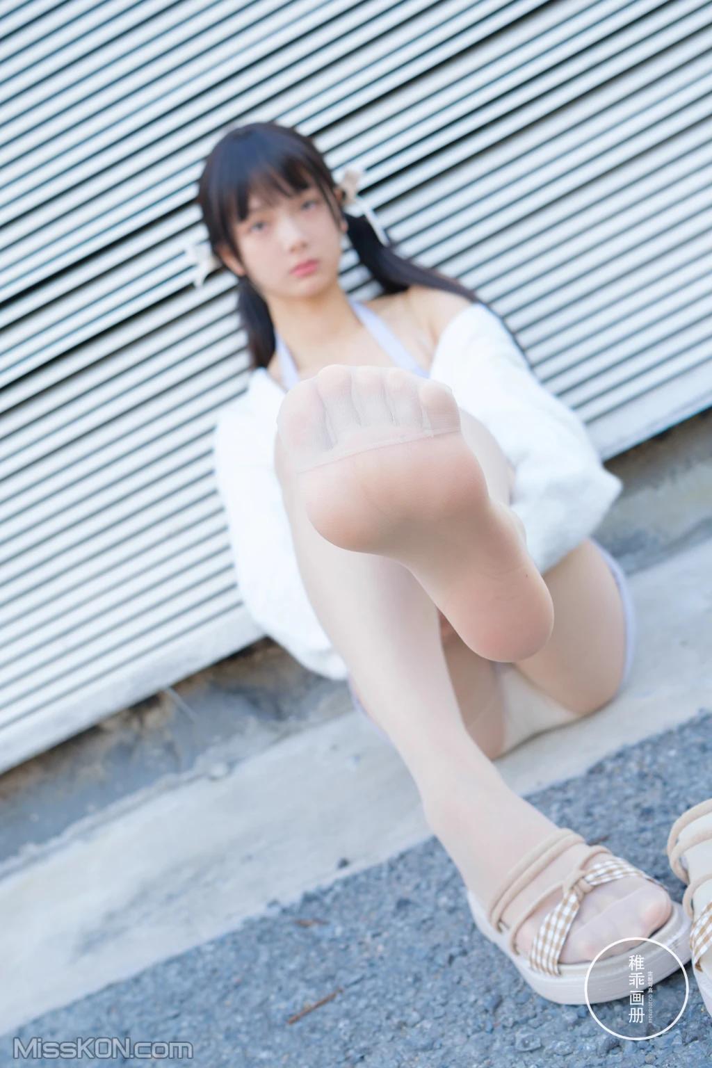 Coser@稚乖画册: 夜夜 天台停车场肉丝 Lolita (83 photos )(9)