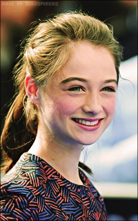 Raffey Cassidy QuuIqP8f_o