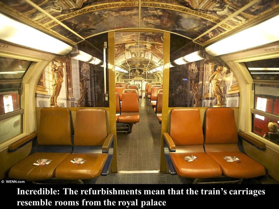 Versailles Train Z4RUlD1W_o
