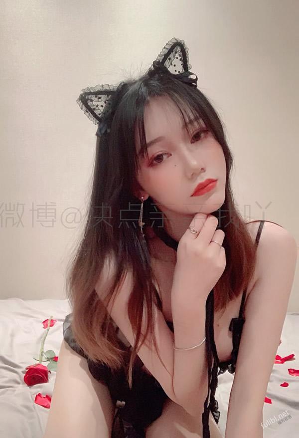 高颜值小姐姐快点亲亲我吖-猫女郎露出套图(27)