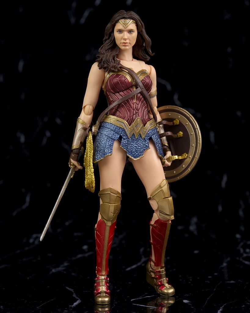 [Comentários] DC Comics S.H. Figuarts NUkm9lxt_o