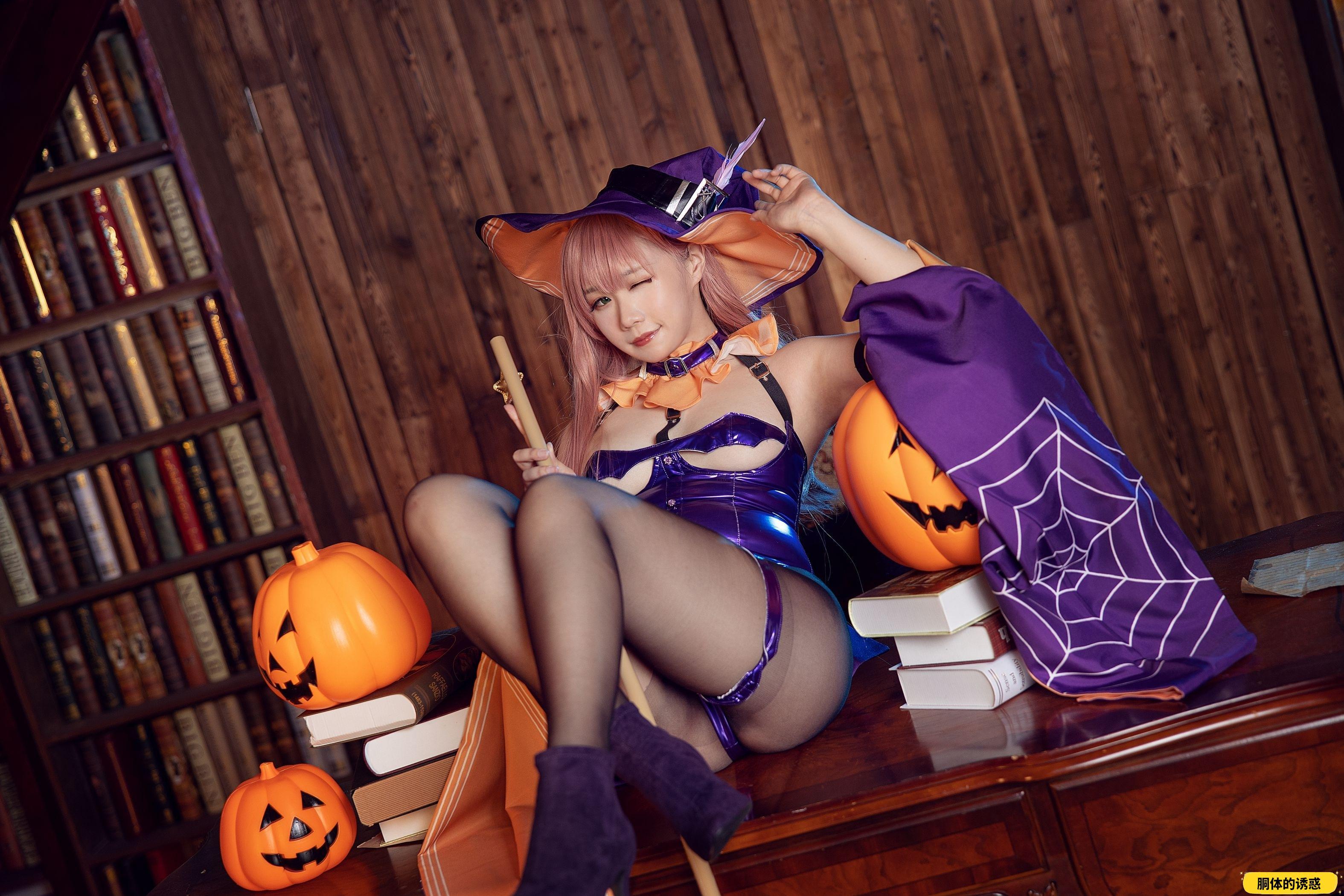 Makachan 麻花麻花酱 - Memphis Halloween (Azur Lane)