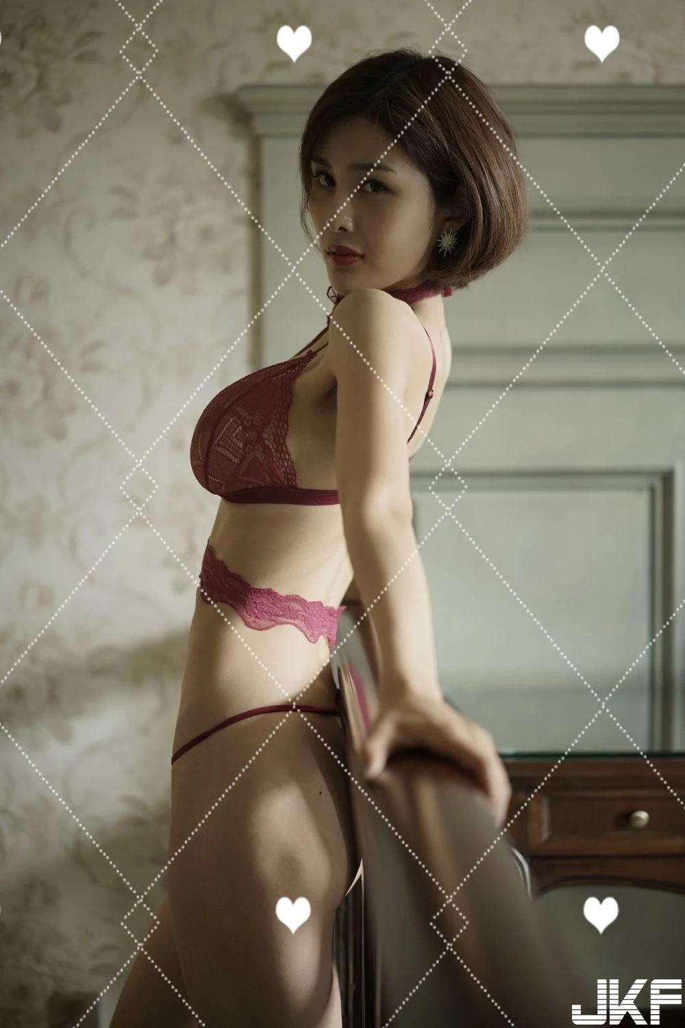 閆盼盼私房系列16– 玫瑰色內衣 (35P)(5)