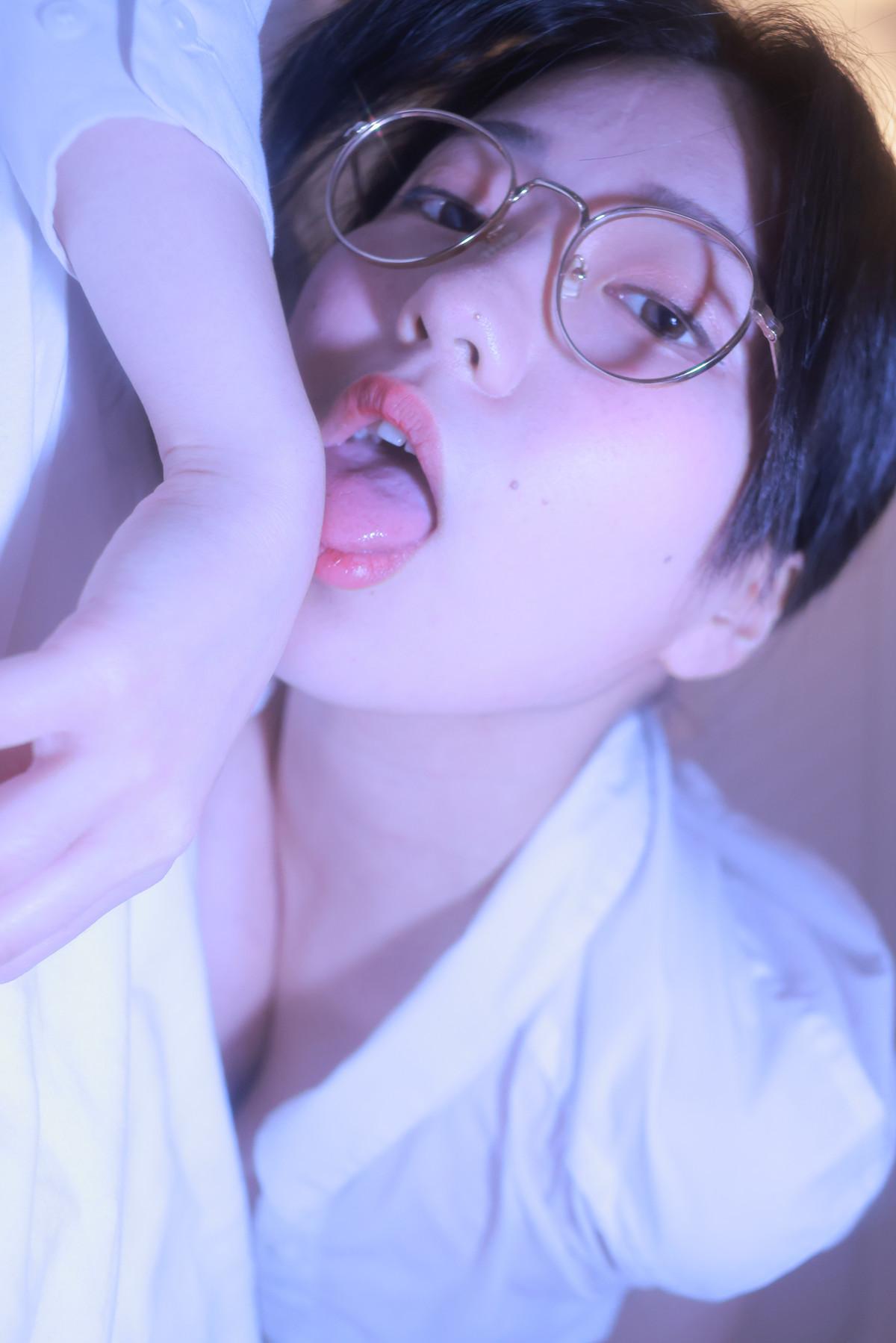 Sehee 세희, Photobook ‘ Glasses Shirt’ Set.03(5)