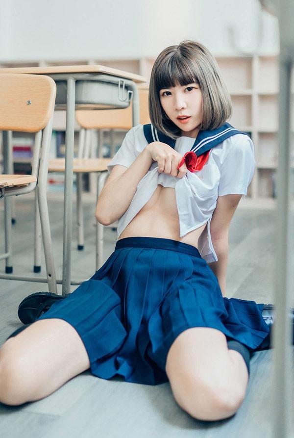 青春果宝宝高中女生学生服无圣光写真(14)