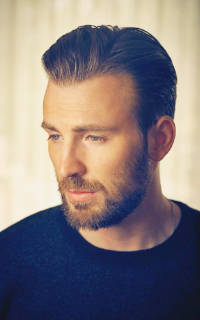 Chris Evans YwGiMZhd_o