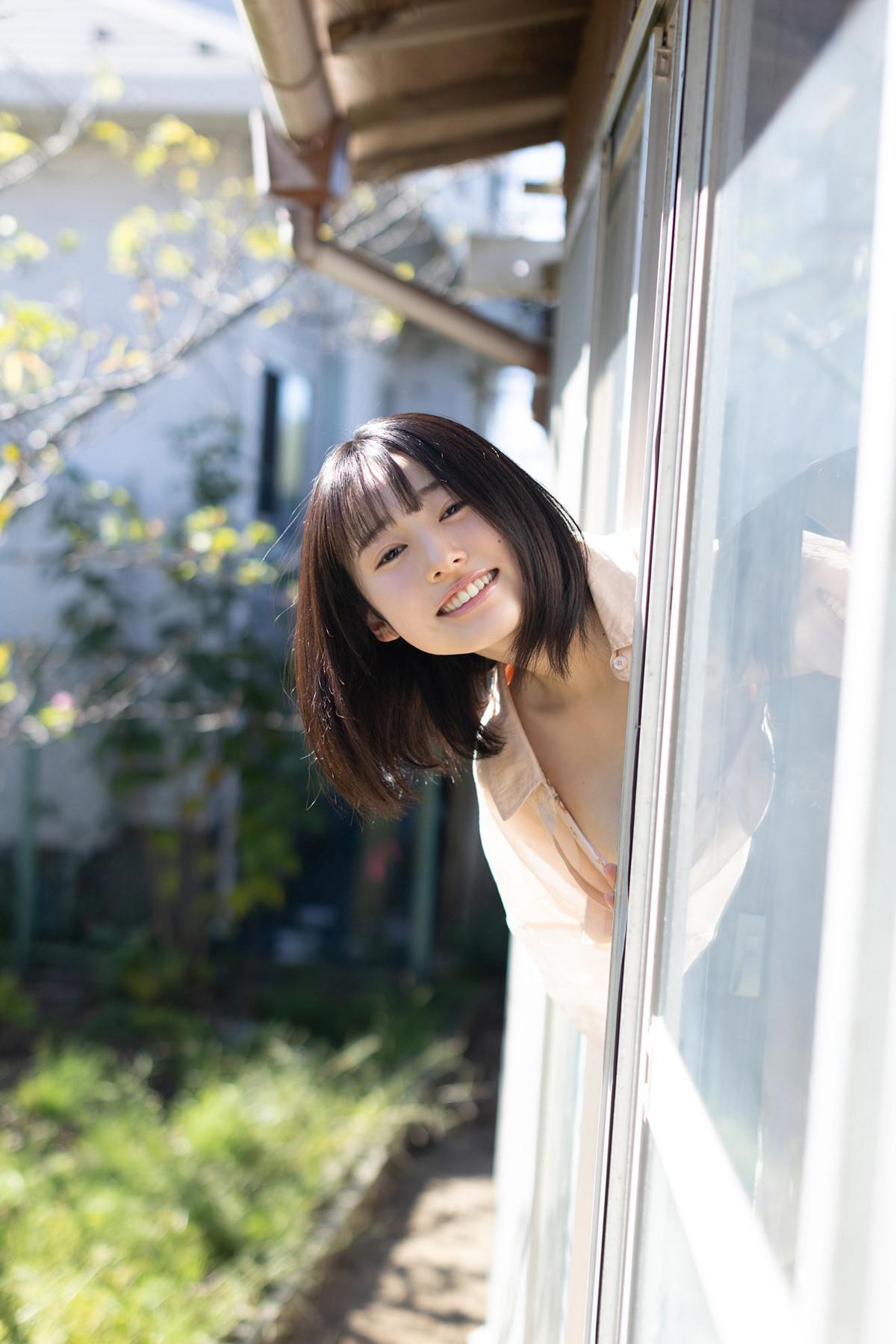 Miu Shirahama 白濱美兎, FRIDAYデジタル写真集 「ぎゅってして ｖｏｌ．２ ちょっとオトナな１００ページ豪華版」 Set.03(2)