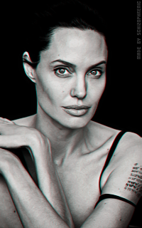 Angelina Jolie CEXjpZU7_o